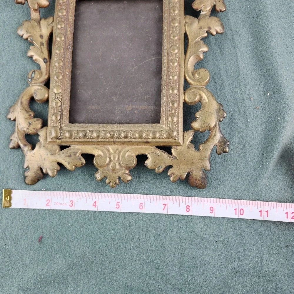 Sweet Antique Cast Gilded Brass Baroque Florentine Picture Photo Frame‎ Rococo